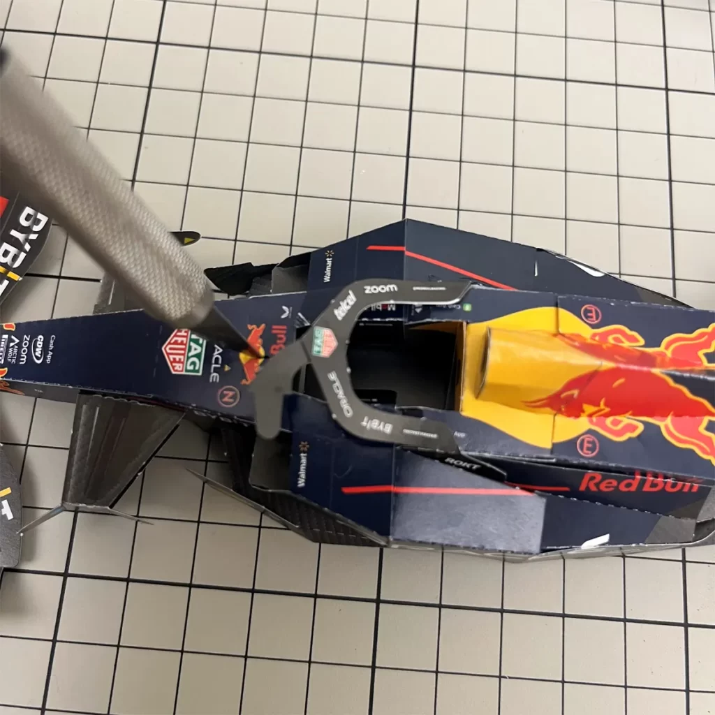 RB19ボディへの切り込み